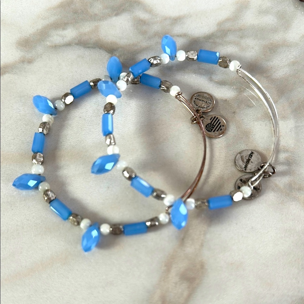 EUC Alex and Ani Periwinkle and silver Beaded Women's Bracelet Set